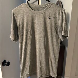 Nike Men's Heather Gray Short Sleeve Tee